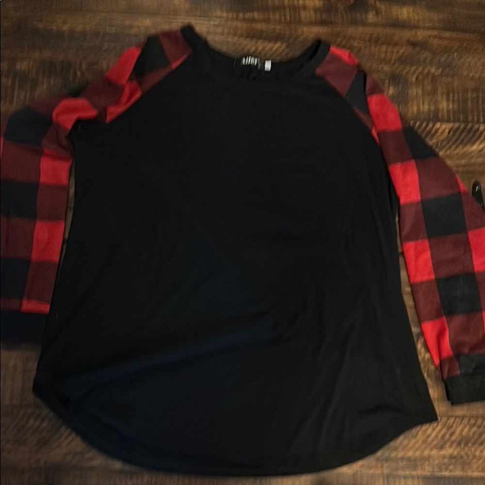 Plaid Long Sleeve Tee - Black and Red